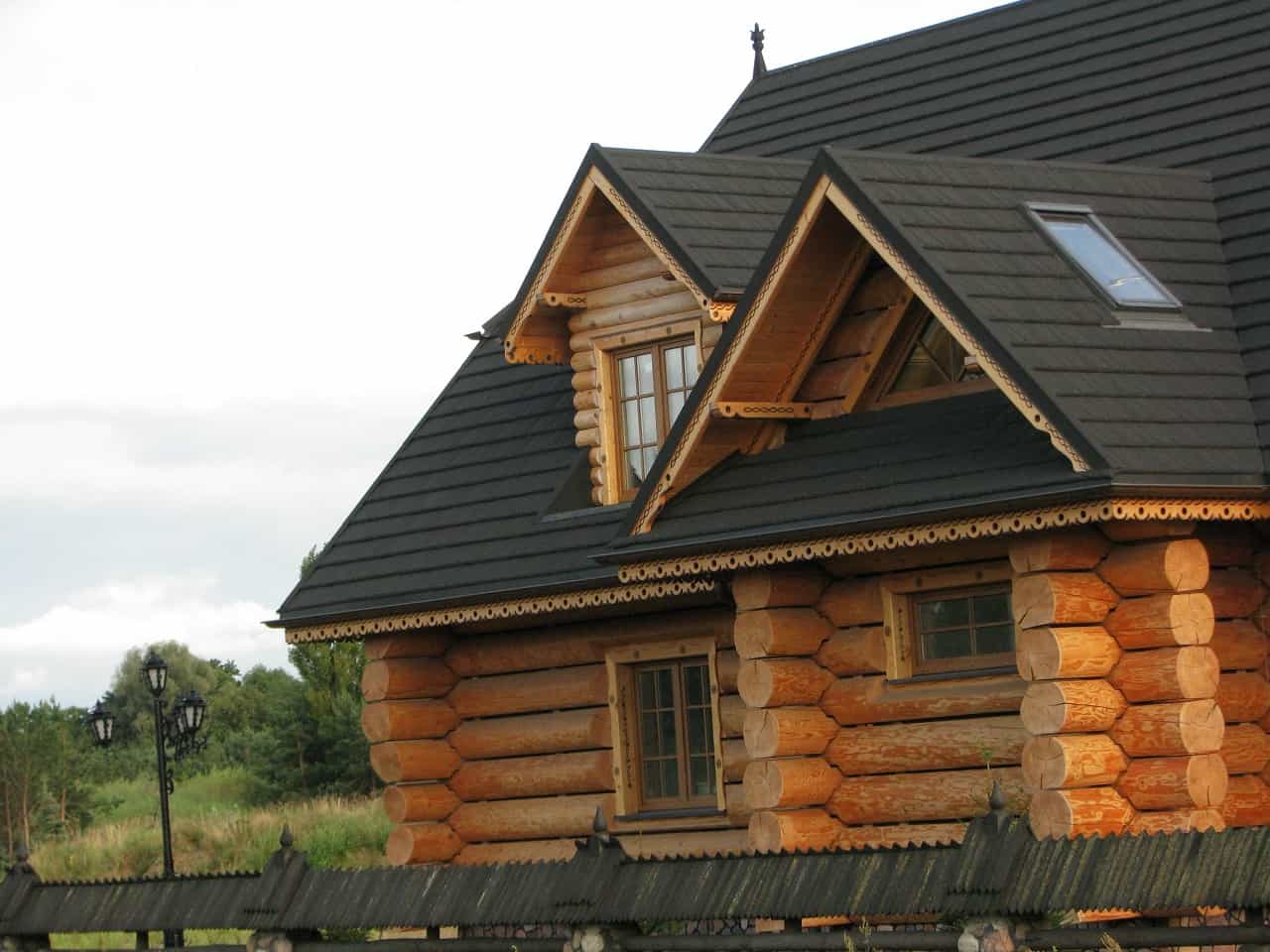 Ile kosztuje ubezpieczenie domu drewnianego
