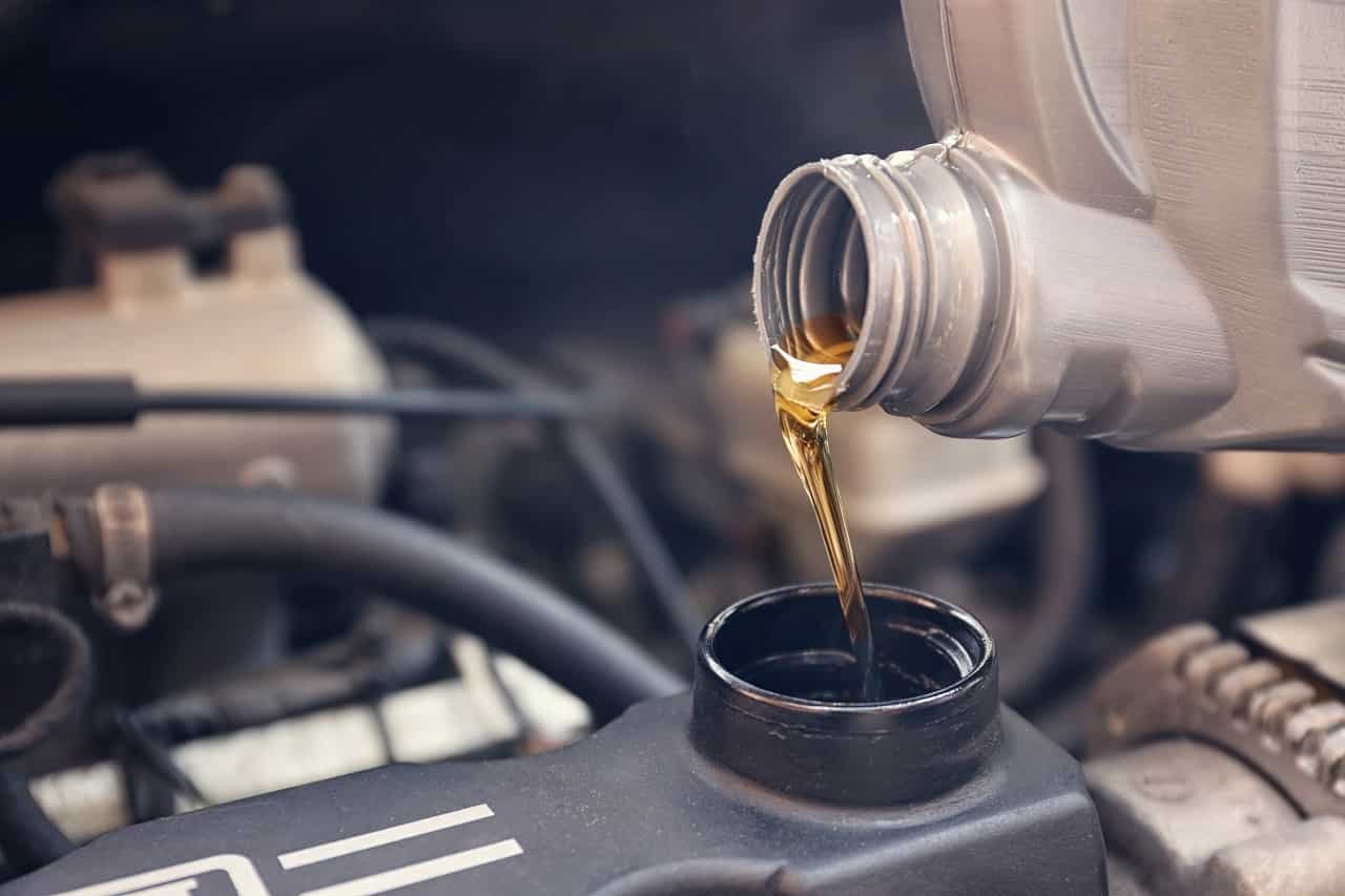 Silnik bierze olej