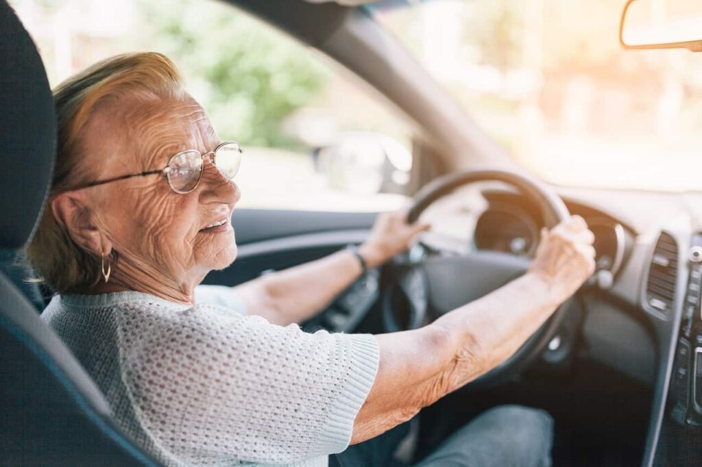 Obowiązkowe badania dla kierowców seniorów